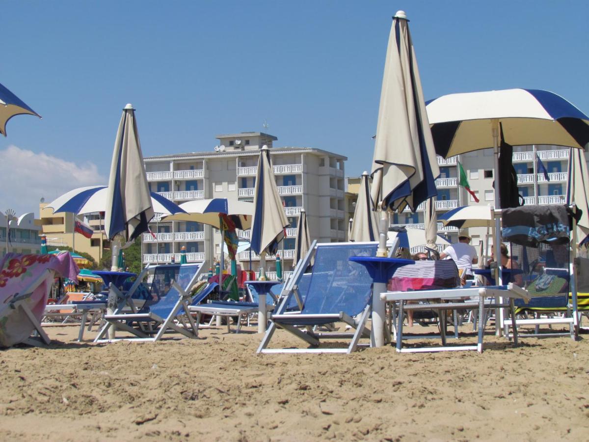 Condominio Zenith Bibione Eksteriør bilde